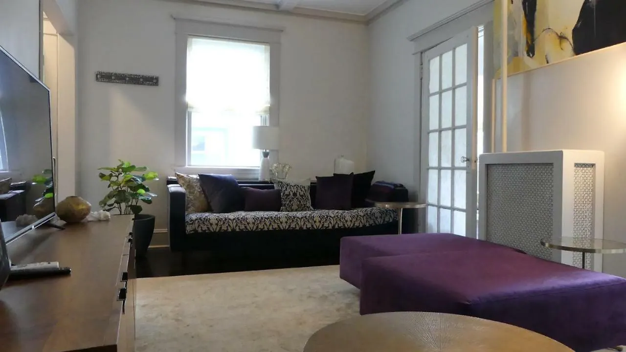 Warm And Cozy Home With A Modern Flair Nueva York 0*,  Estados Unidos
